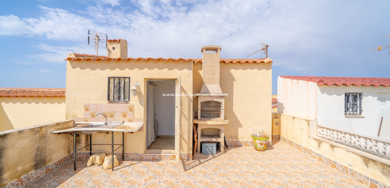 Resale - Terraced - Urb. La Marina