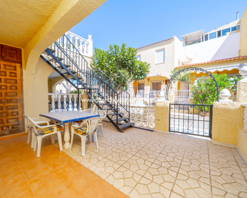 Resale - Terraced - Urb. La Marina