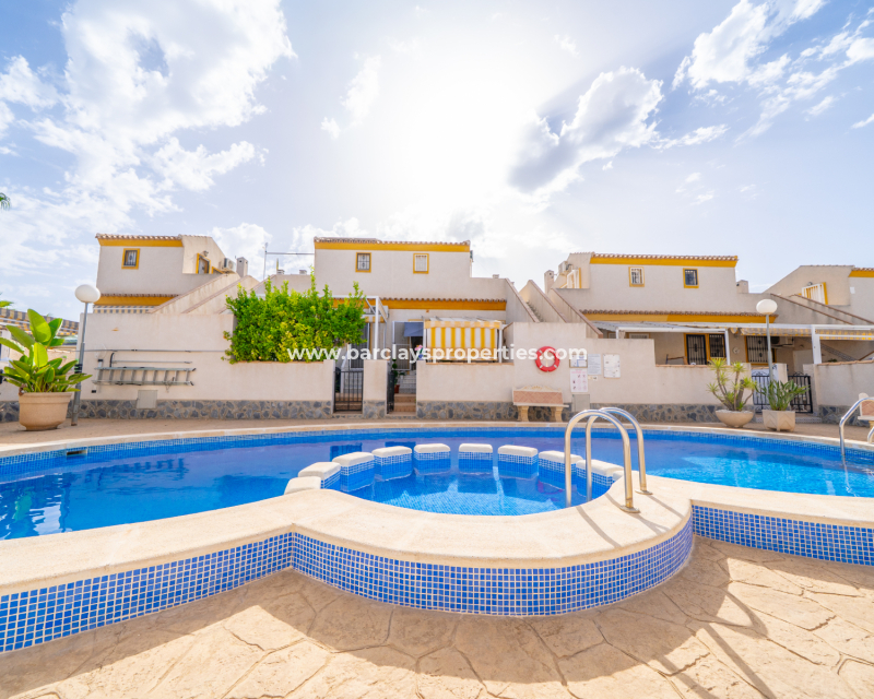 Resale - Terraced - Urb. La Marina