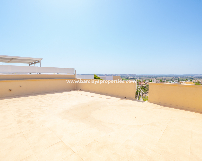 Resale - Terraced - Urb. La Marina