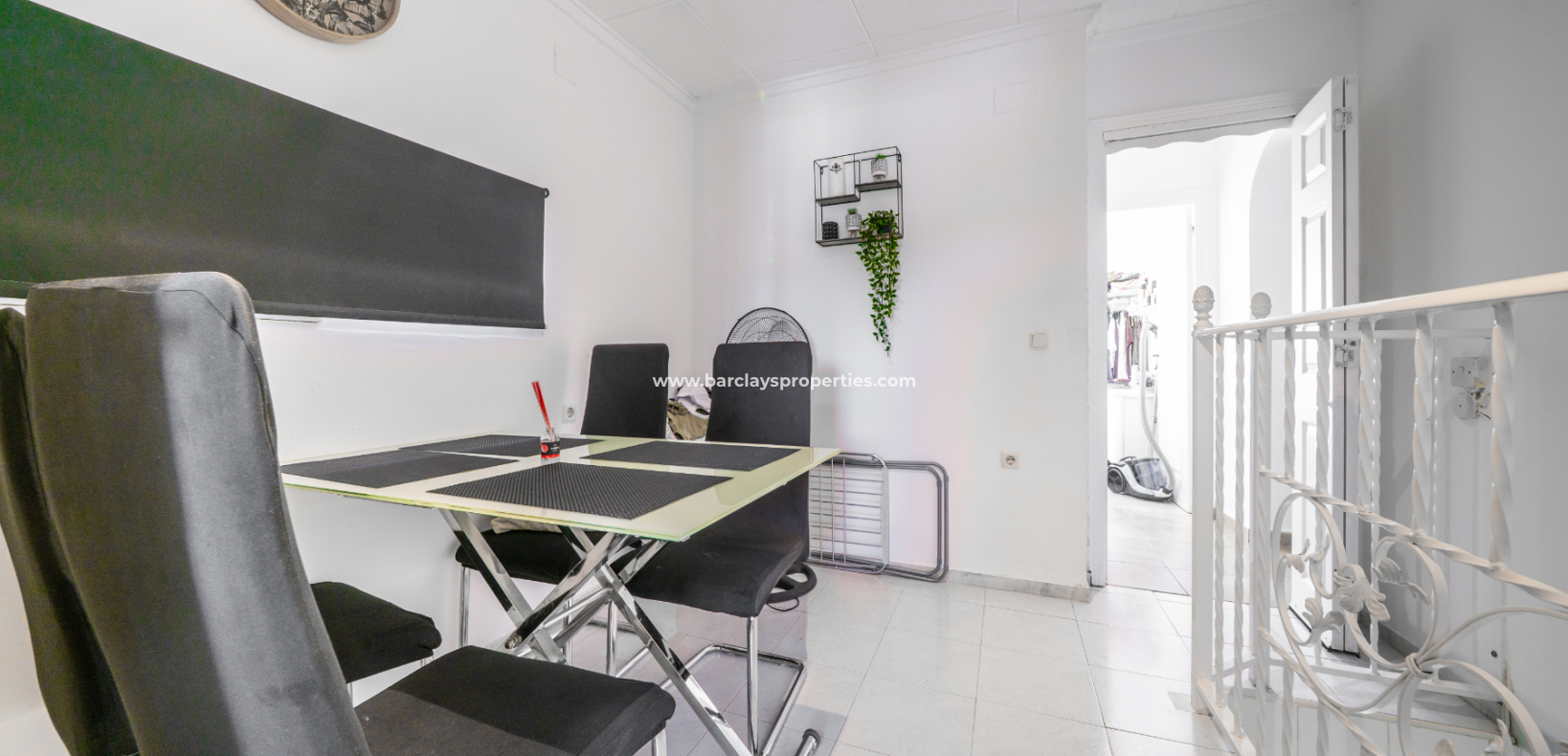 Resale - Terraced - Urb. La Marina