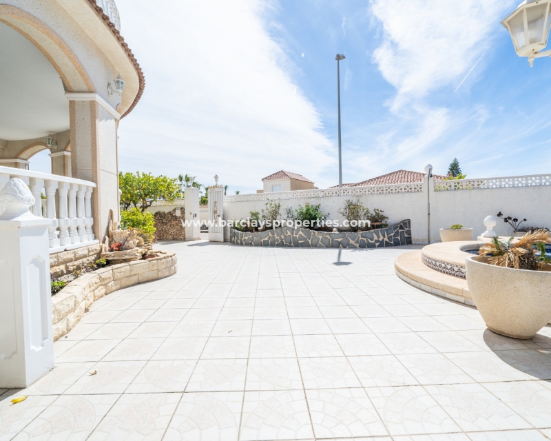 Reventa - Chalet Independiente - Urb. La Marina
