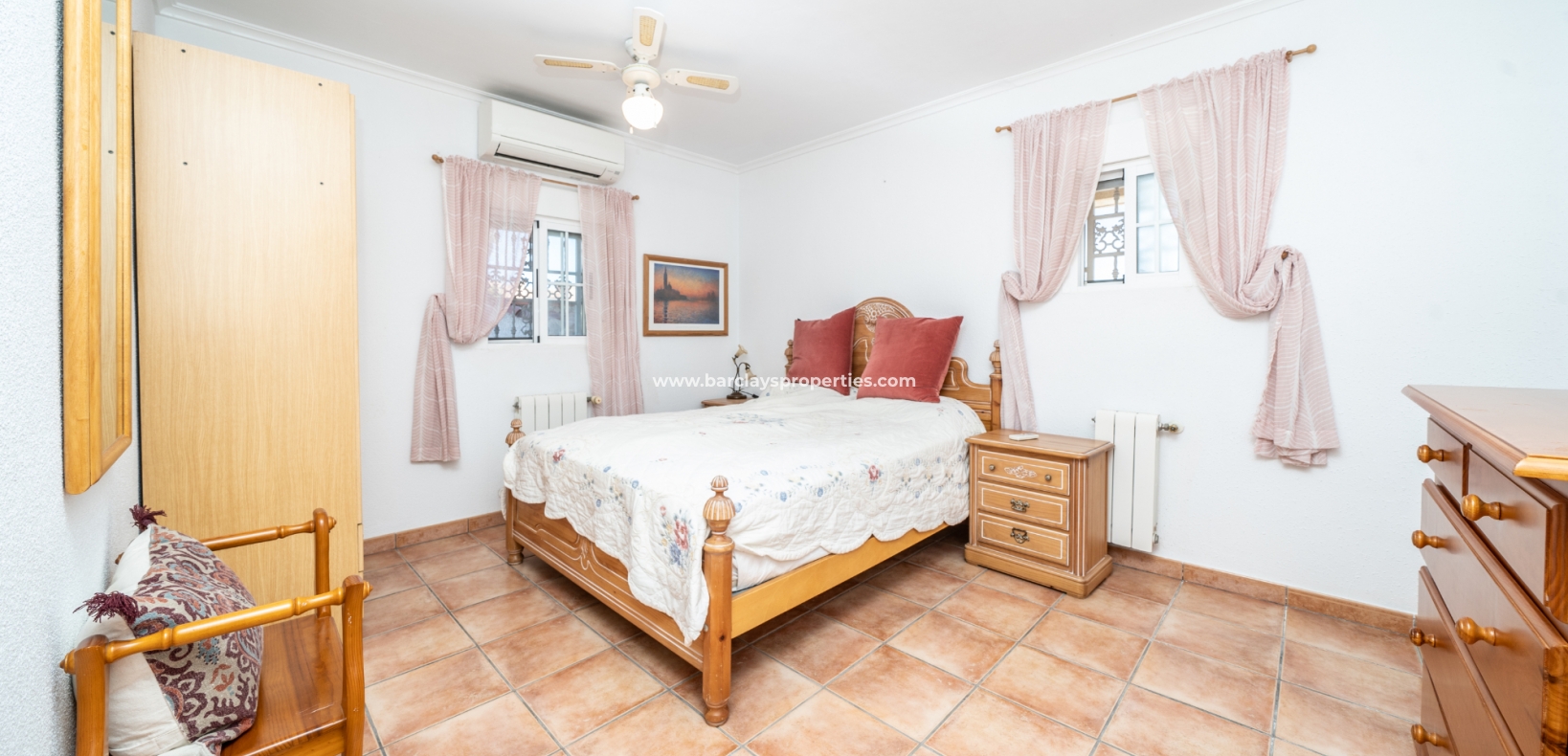 Reventa - Chalet Independiente - Urb. La Marina