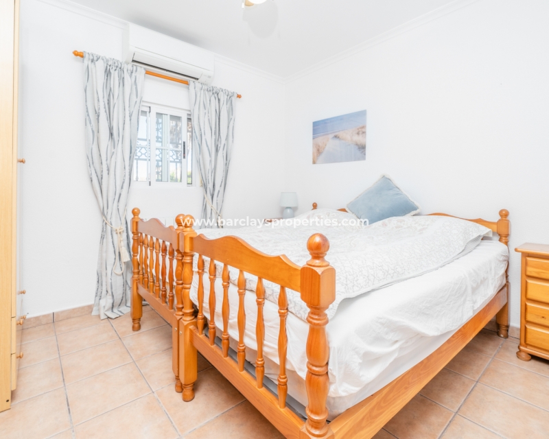 Reventa - Chalet Independiente - Urb. La Marina
