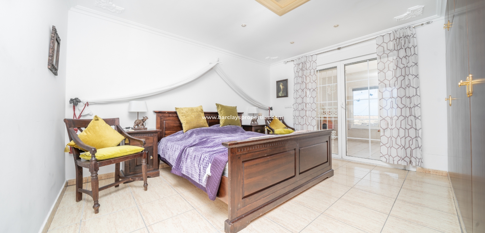 Reventa - Chalet Independiente - Urb. La Marina