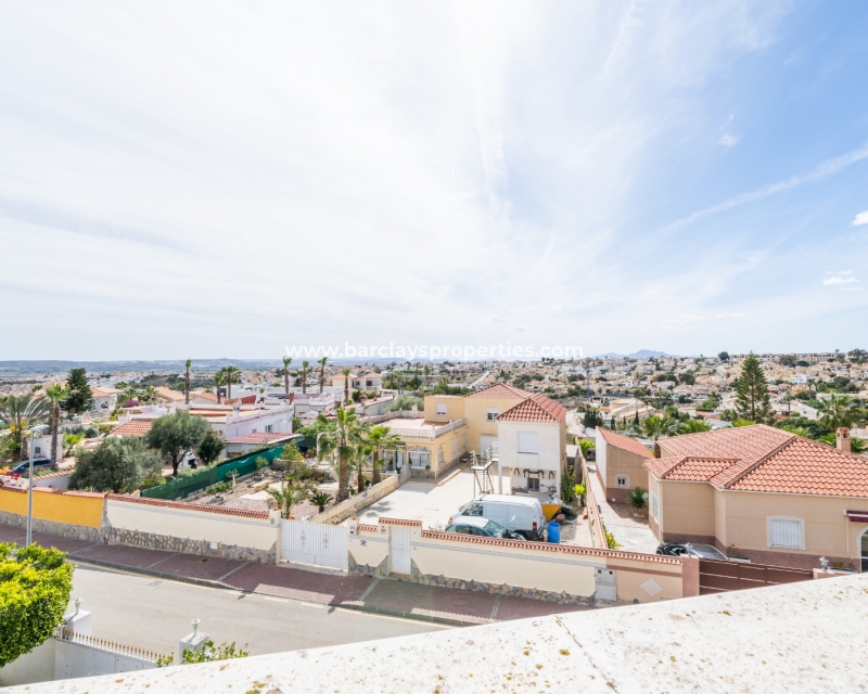 Reventa - Chalet Independiente - Urb. La Marina