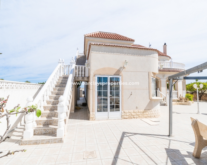 Reventa - Chalet Independiente - Urb. La Marina
