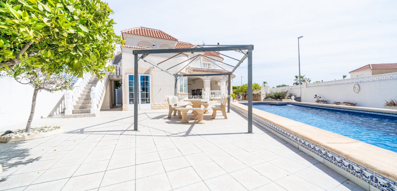 Reventa - Chalet Independiente - Urb. La Marina