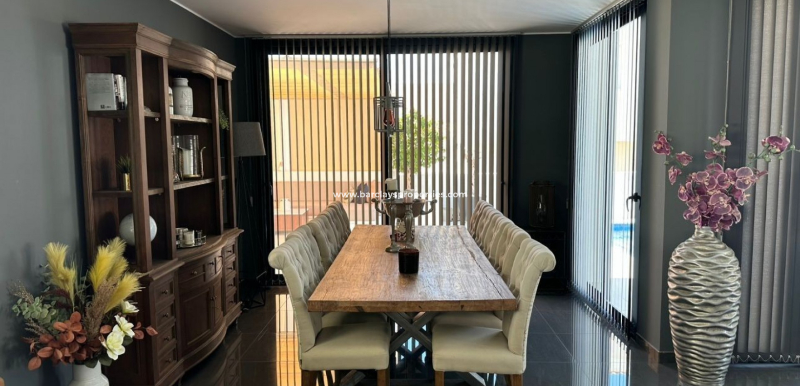 Reventa - Chalet Independiente - Urb. La Marina