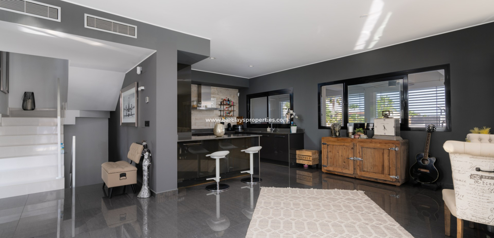 Reventa - Chalet Independiente - Urb. La Marina