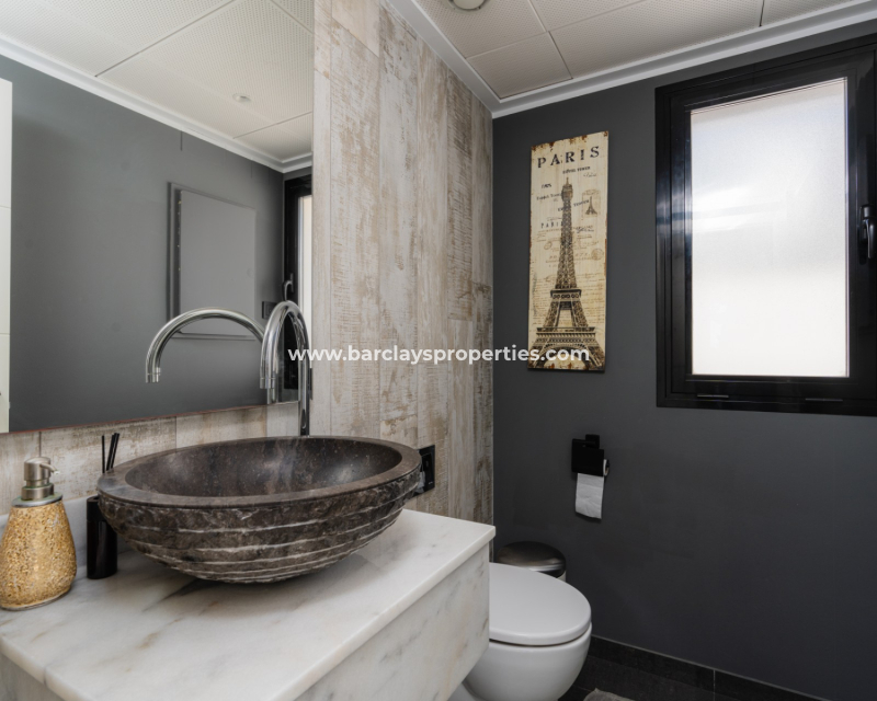Reventa - Chalet Independiente - Urb. La Marina