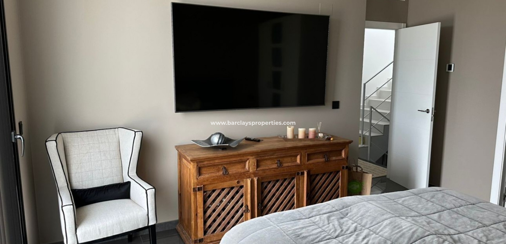 Reventa - Chalet Independiente - Urb. La Marina