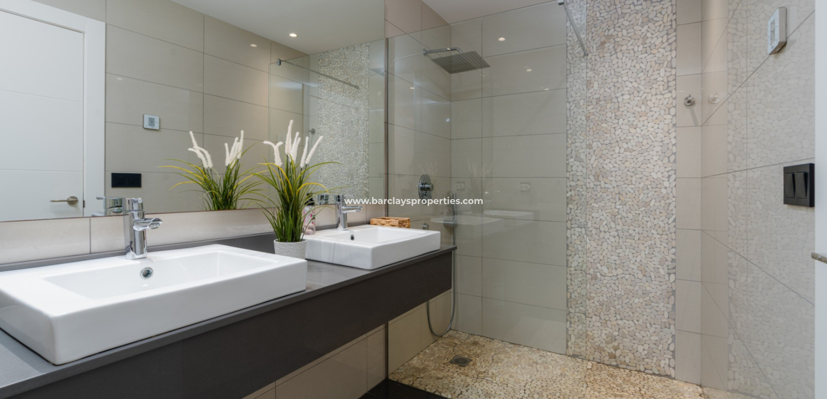 Reventa - Chalet Independiente - Urb. La Marina