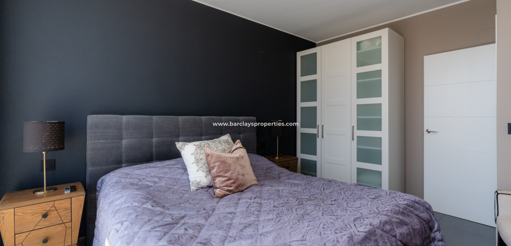 Reventa - Chalet Independiente - Urb. La Marina