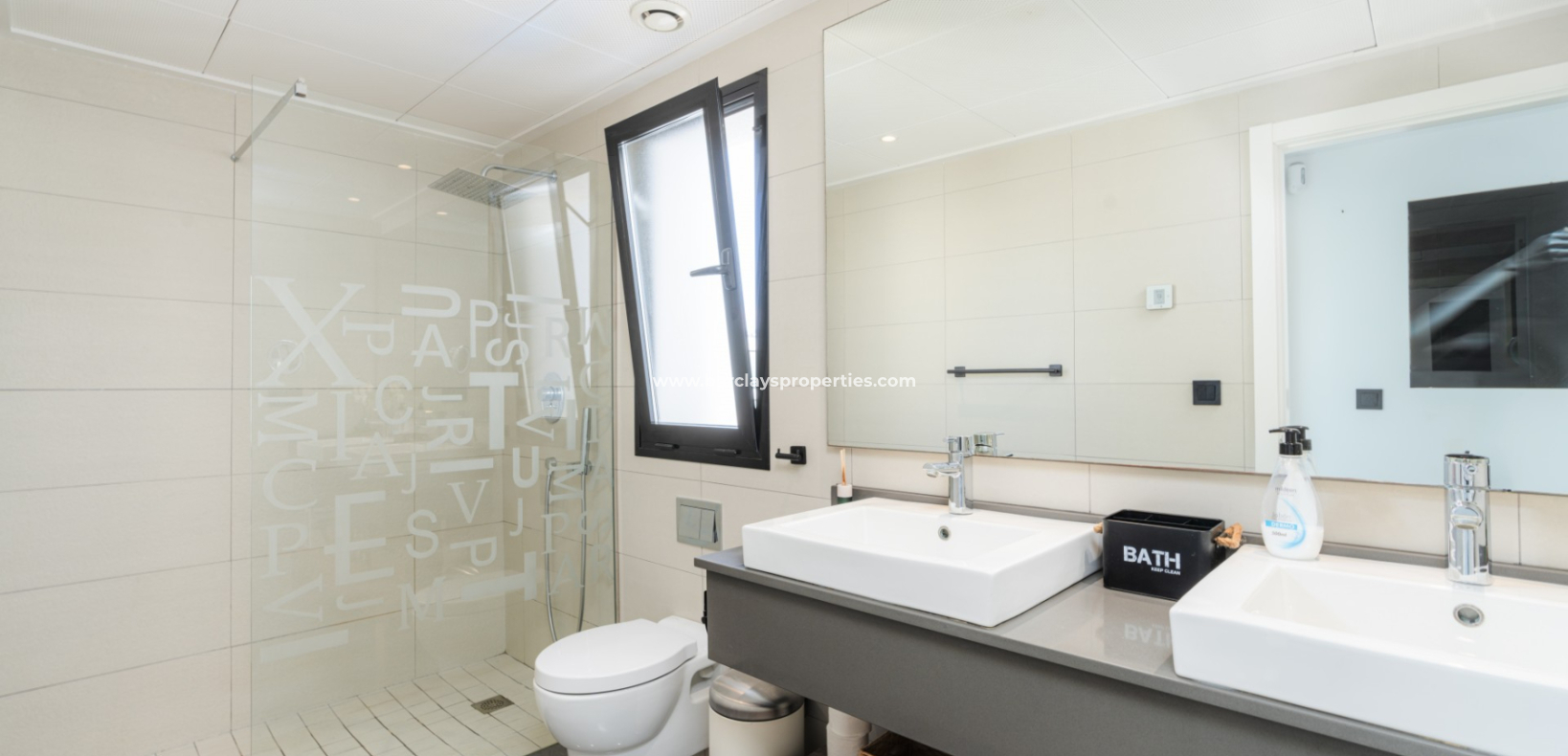 Reventa - Chalet Independiente - Urb. La Marina