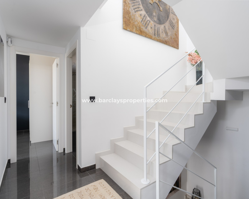 Reventa - Chalet Independiente - Urb. La Marina