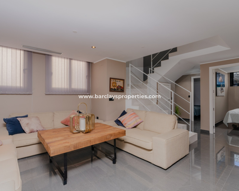 Reventa - Chalet Independiente - Urb. La Marina