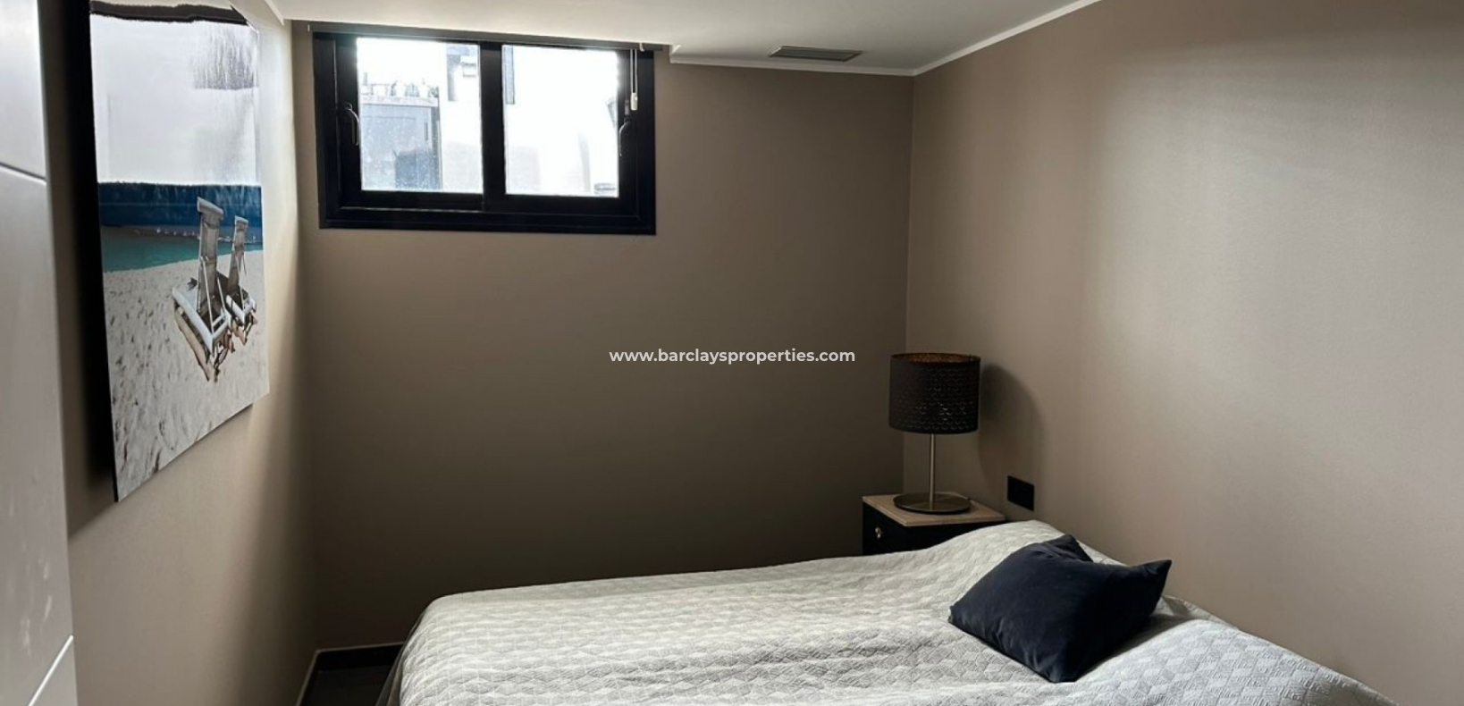 Reventa - Chalet Independiente - Urb. La Marina