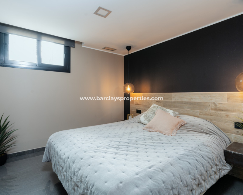 Reventa - Chalet Independiente - Urb. La Marina