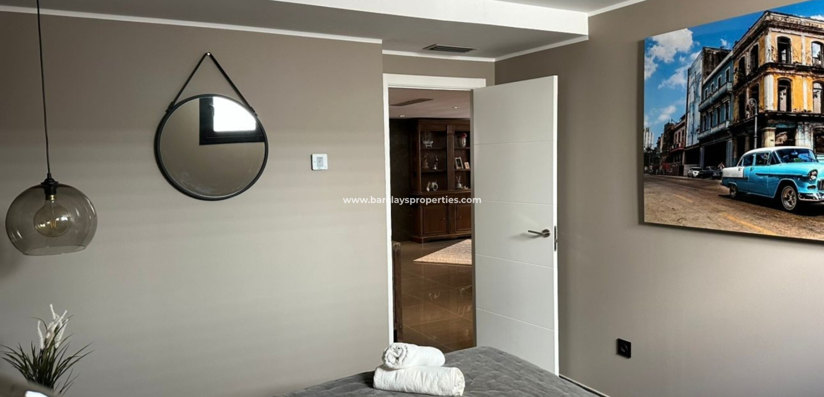 Reventa - Chalet Independiente - Urb. La Marina