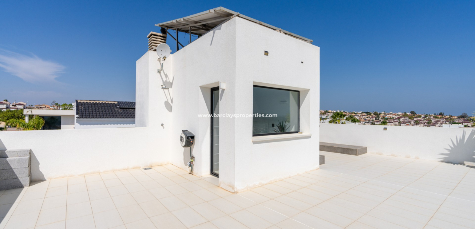 Reventa - Chalet Independiente - Urb. La Marina