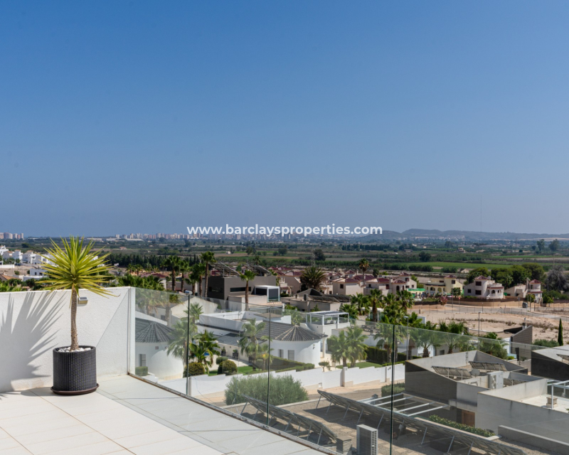 Reventa - Chalet Independiente - Urb. La Marina