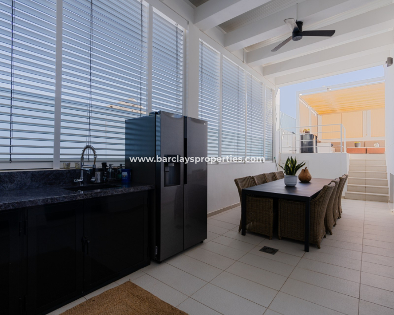 Reventa - Chalet Independiente - Urb. La Marina