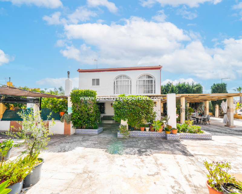 Reventa - Chalet Independiente - Urb. La Marina