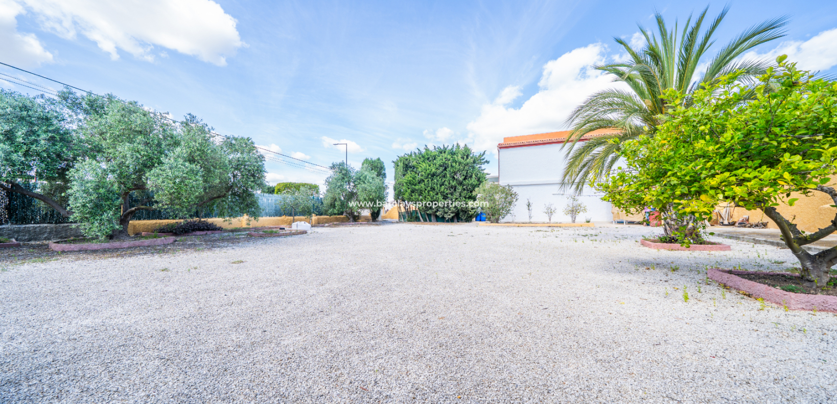 Reventa - Chalet Independiente - Urb. La Marina
