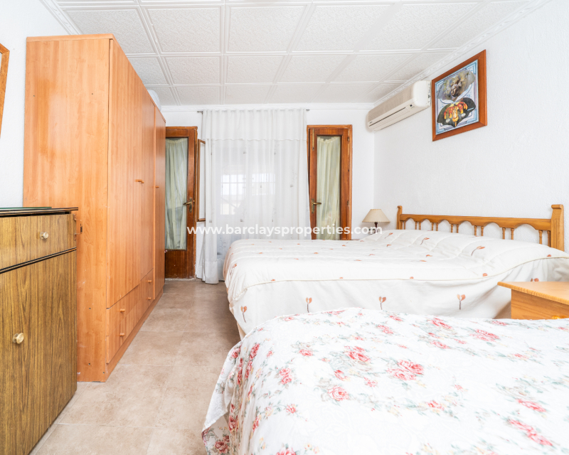 Reventa - Chalet Independiente - Urb. La Marina