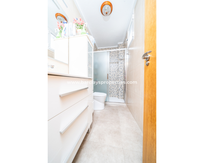 Reventa - Chalet Independiente - Urb. La Marina