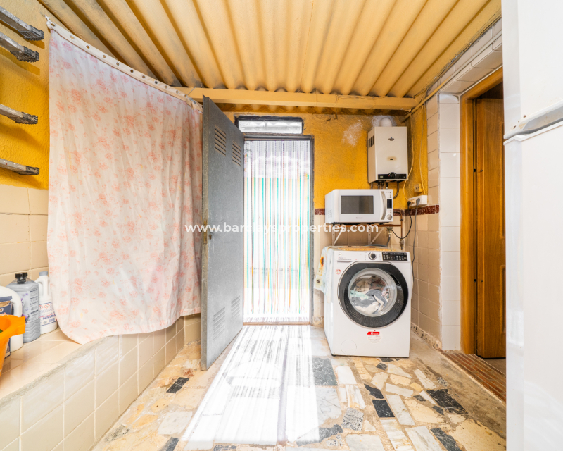 Reventa - Chalet Independiente - Urb. La Marina