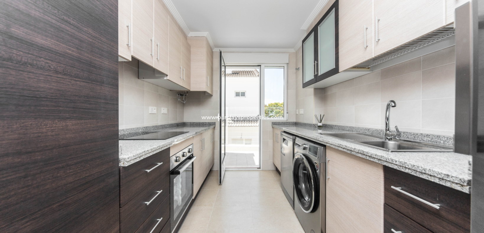 Reventa - Chalet Independiente - Urb. La Marina