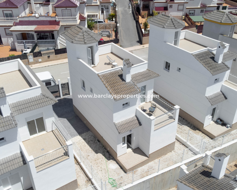 Reventa - Chalet Independiente - Urb. La Marina