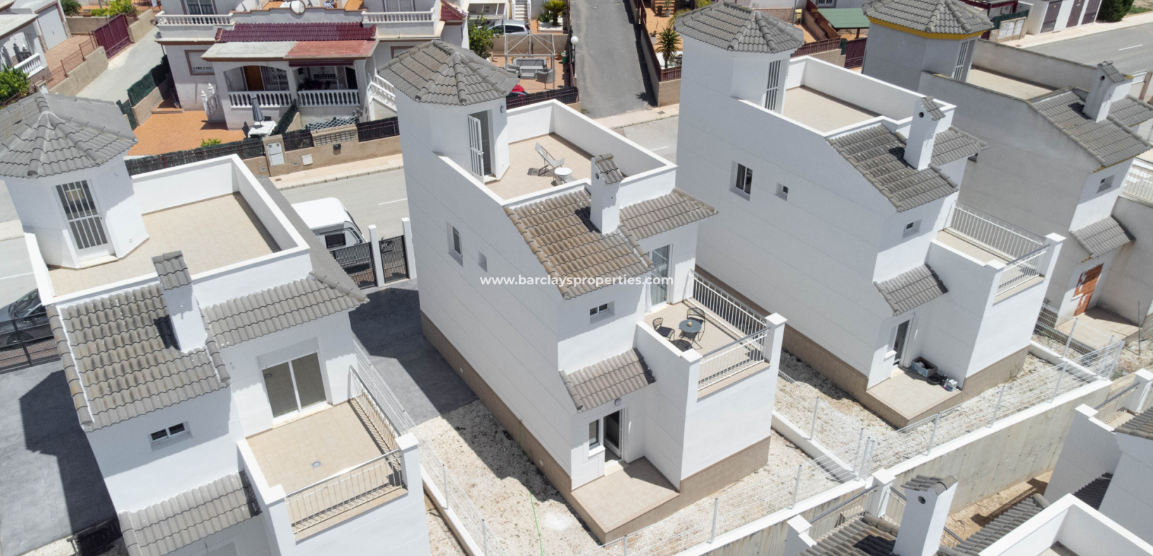 Reventa - Chalet Independiente - Urb. La Marina
