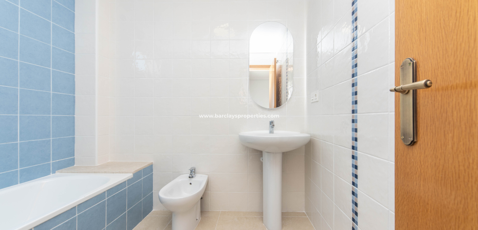 Reventa - Chalet Independiente - Urb. La Marina