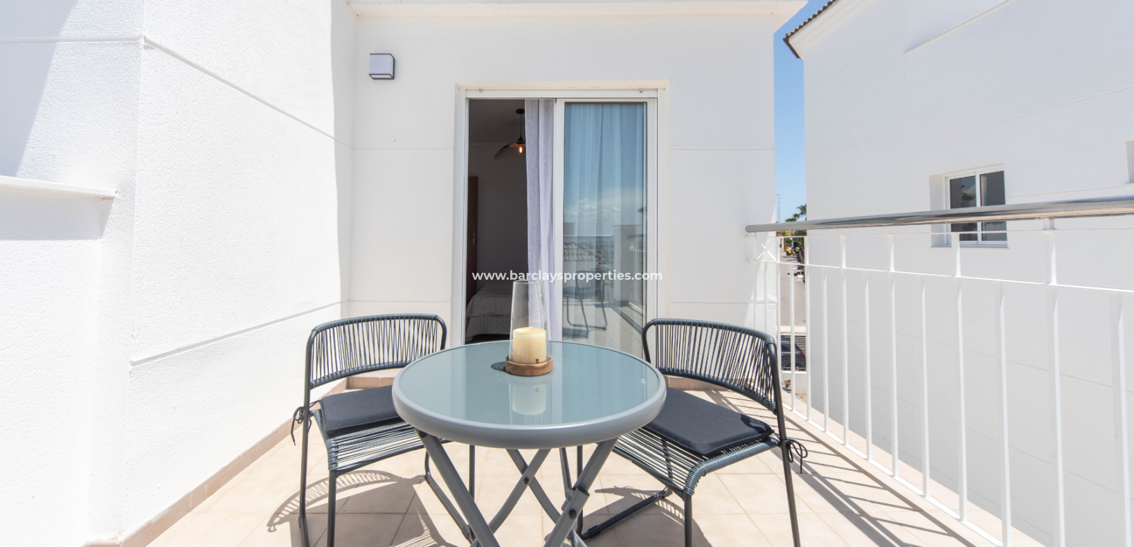 Reventa - Chalet Independiente - Urb. La Marina