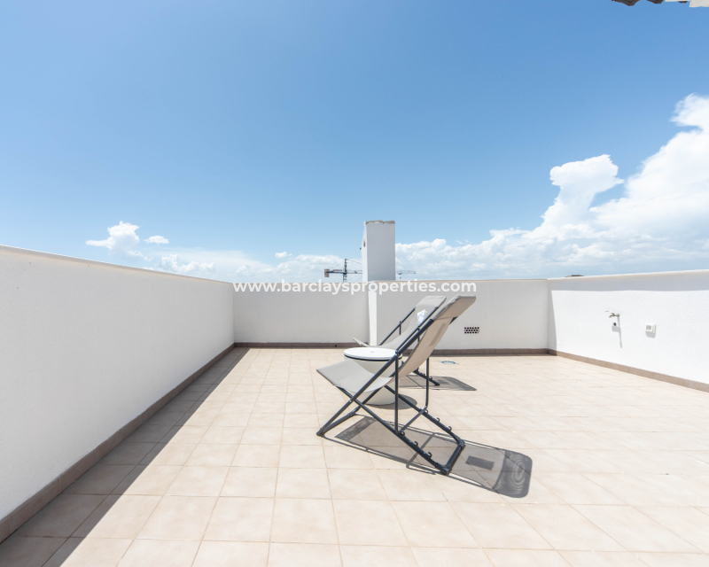 Reventa - Chalet Independiente - Urb. La Marina