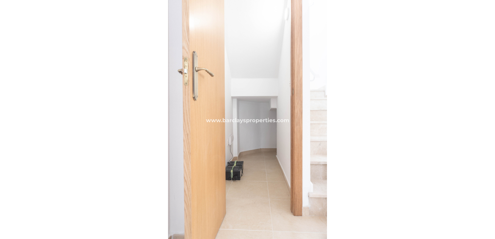 Reventa - Chalet Independiente - Urb. La Marina