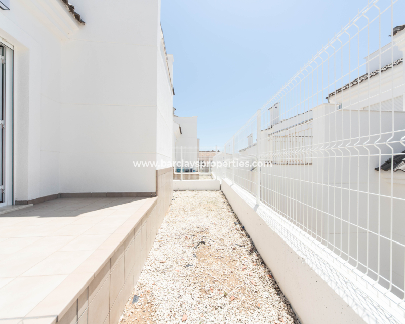 Reventa - Chalet Independiente - Urb. La Marina