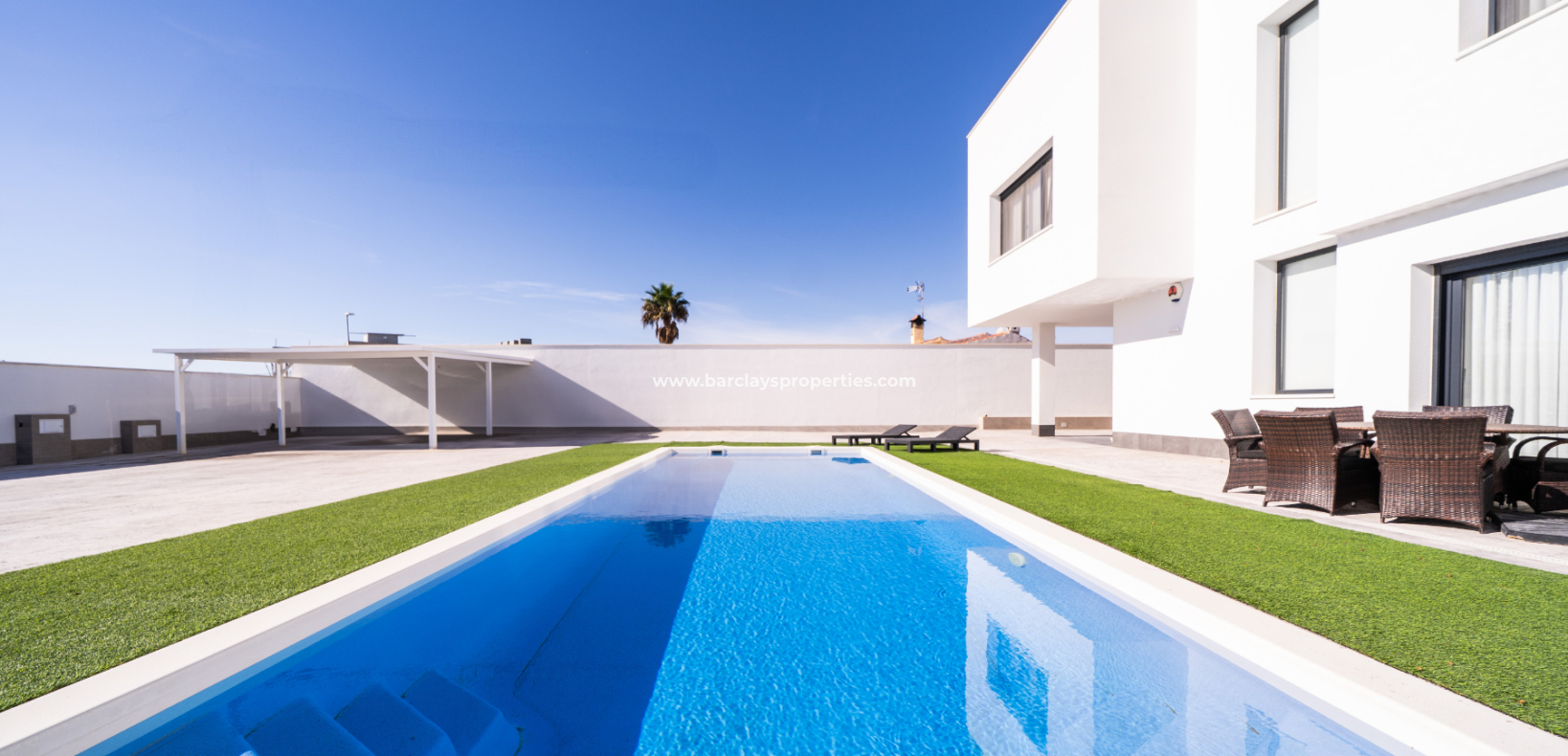 Reventa - Chalet Independiente - Urb. La Marina