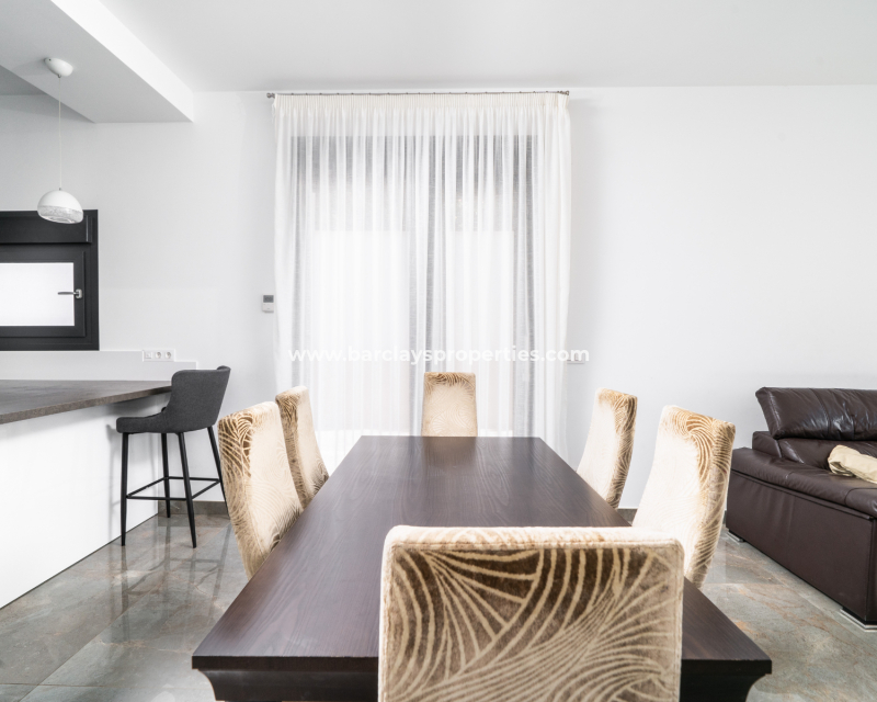 Reventa - Chalet Independiente - Urb. La Marina
