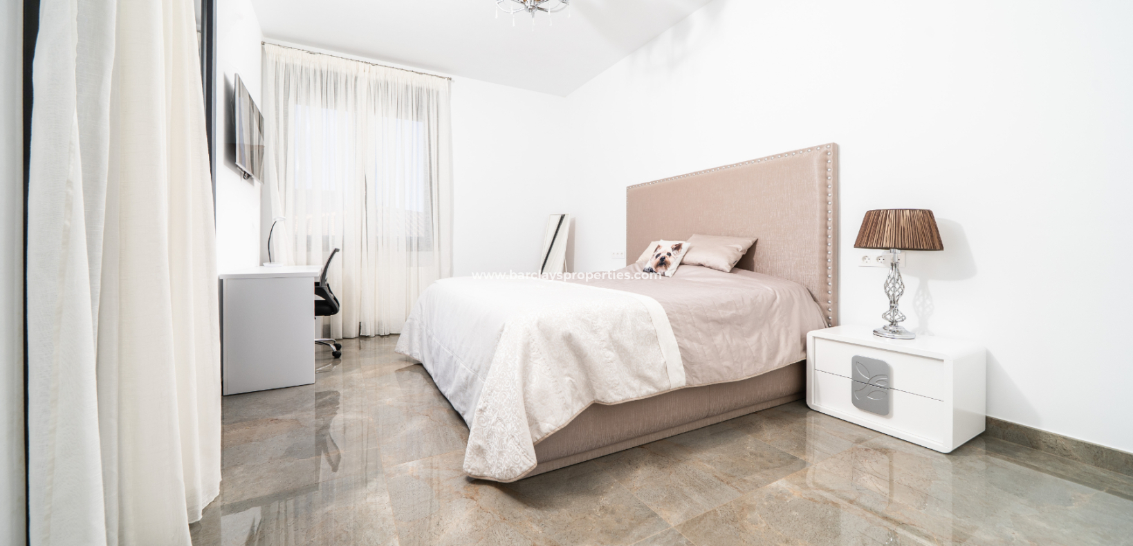 Reventa - Chalet Independiente - Urb. La Marina