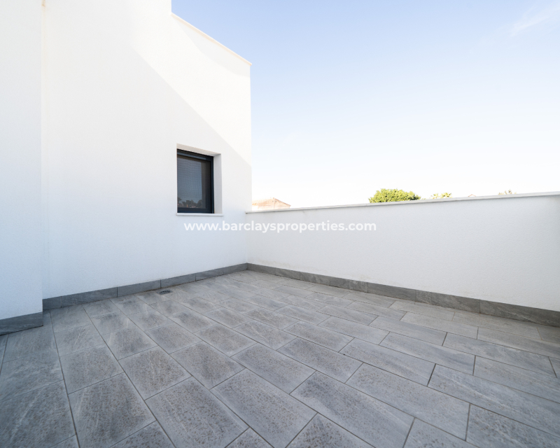 Reventa - Chalet Independiente - Urb. La Marina