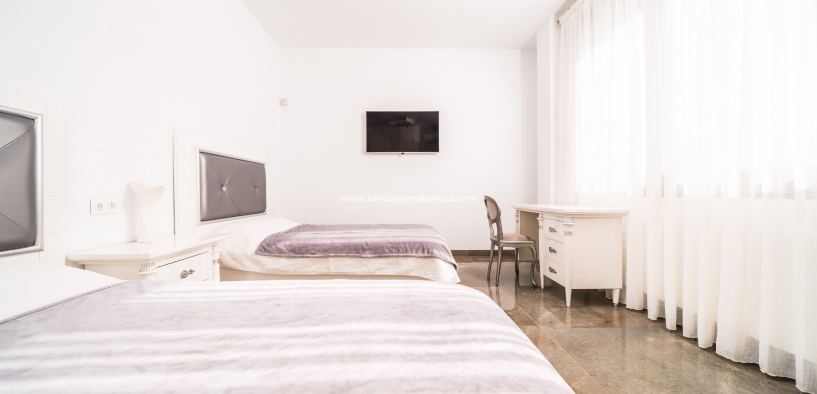 Reventa - Chalet Independiente - Urb. La Marina