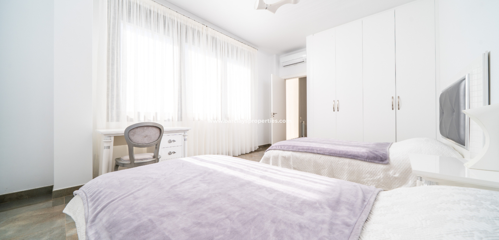 Reventa - Chalet Independiente - Urb. La Marina