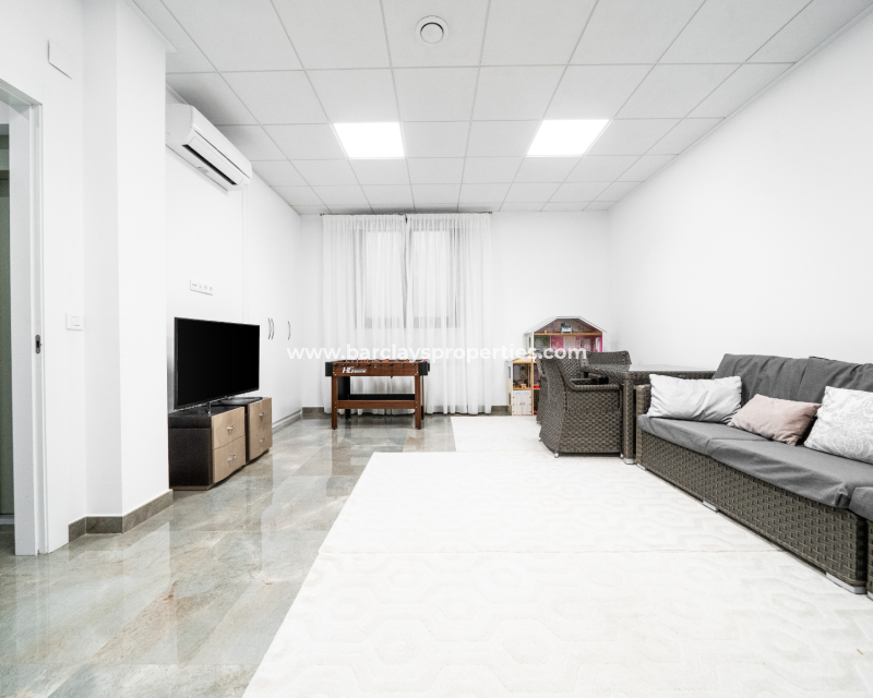 Reventa - Chalet Independiente - Urb. La Marina