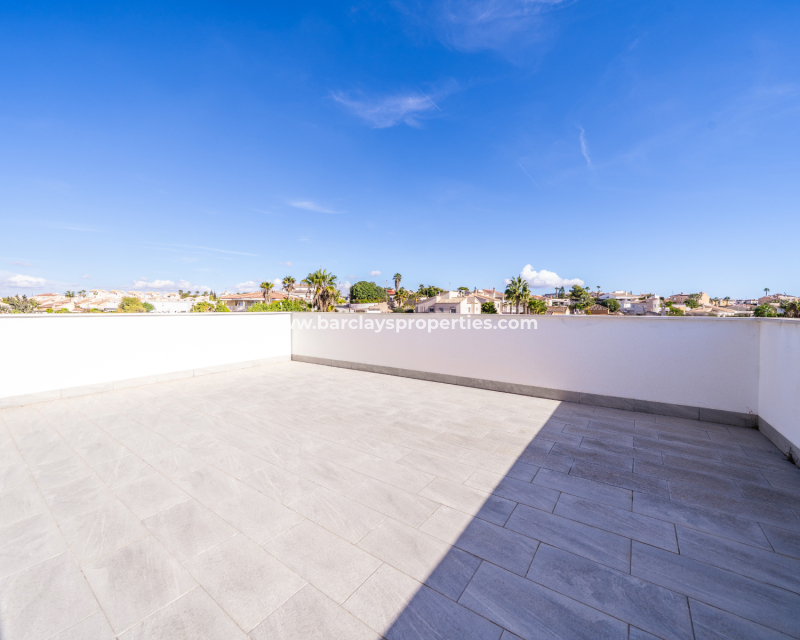 Reventa - Chalet Independiente - Urb. La Marina
