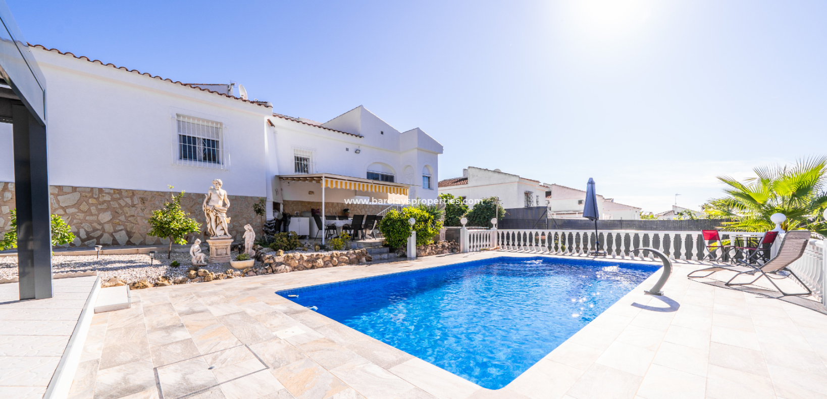 Reventa - Chalet Independiente - Urb. La Marina