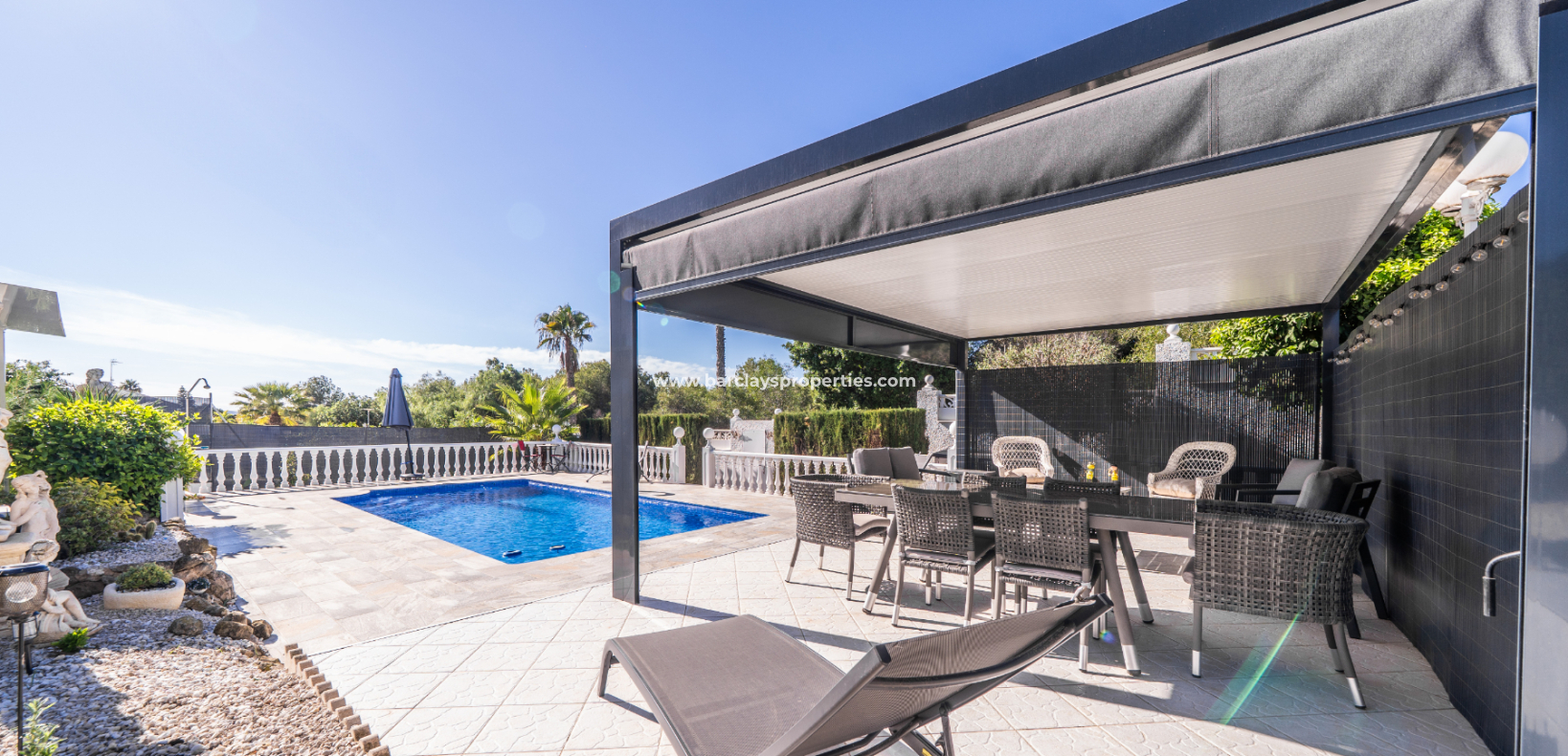 Reventa - Chalet Independiente - Urb. La Marina